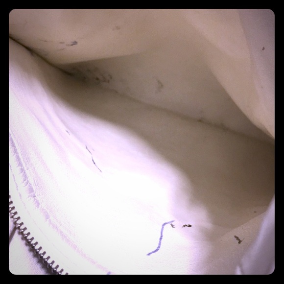 HP 4/9 VTG DIOR White Leather Quilted Shoulder Bag - Picture 7 of 8